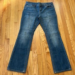 New York & Company Bootcut faded wash jeans, size 12